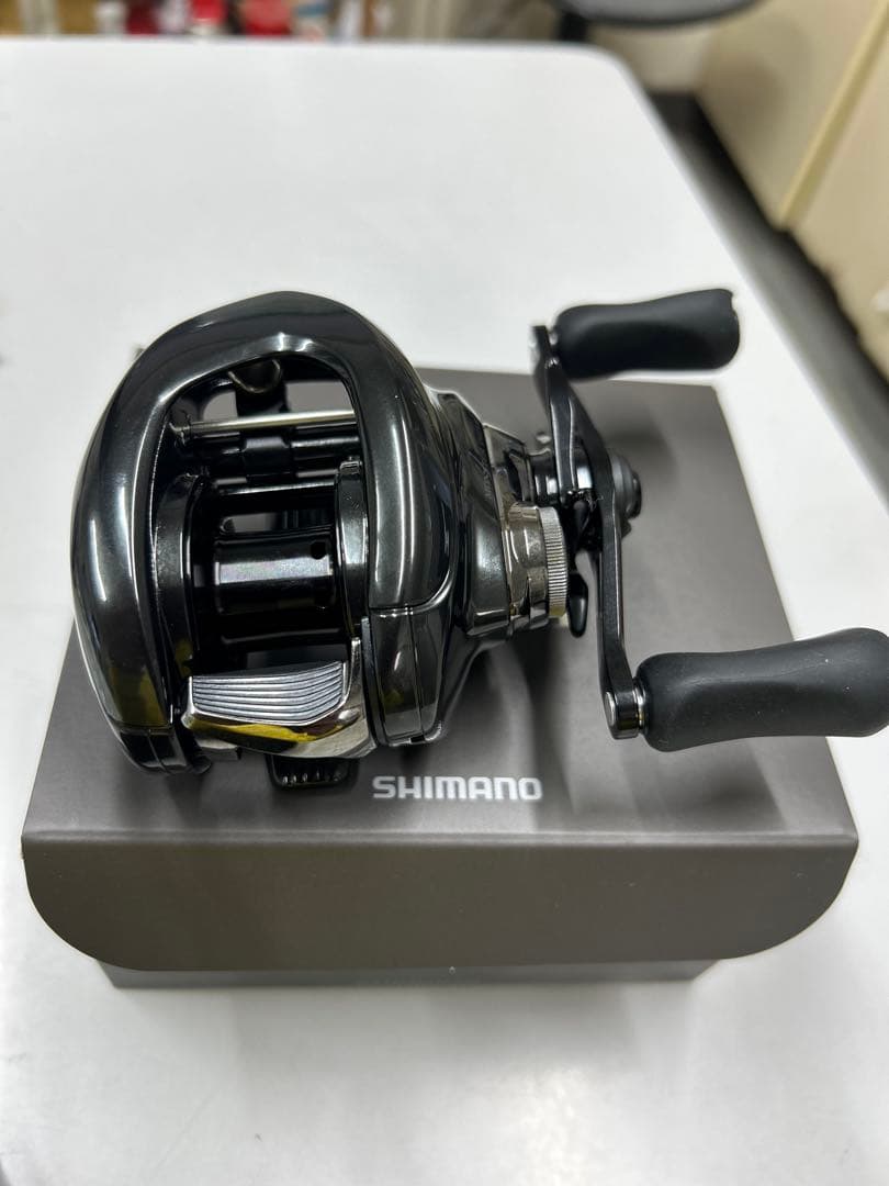 す*ん様 シマノ 23 アンタレスDC MD XG RIGHT 右ハンドル　新品