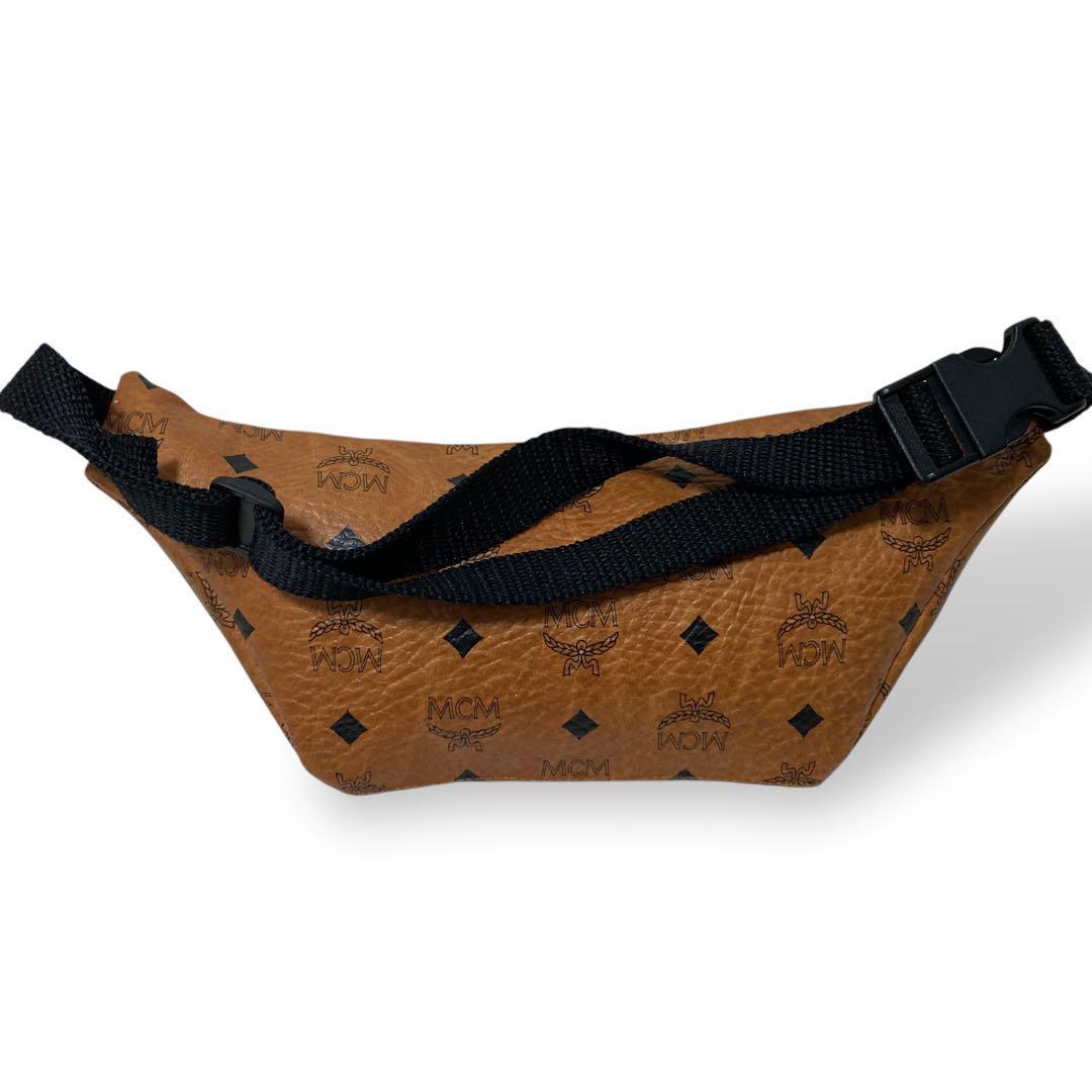 【美品】エムシーエム　ヴィセトス ボディバッグ　ウエストポーチ　レザー　キャメル