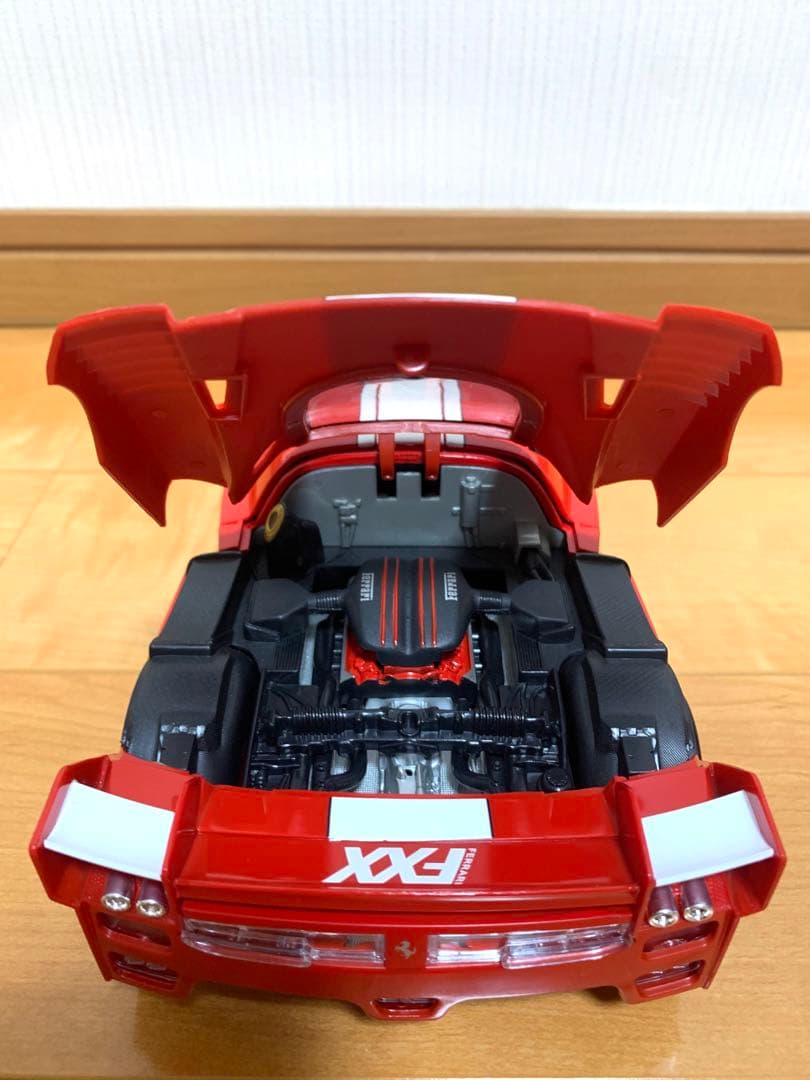 Hot Wheels FERRARI FXX 赤 1:18 ミニカー