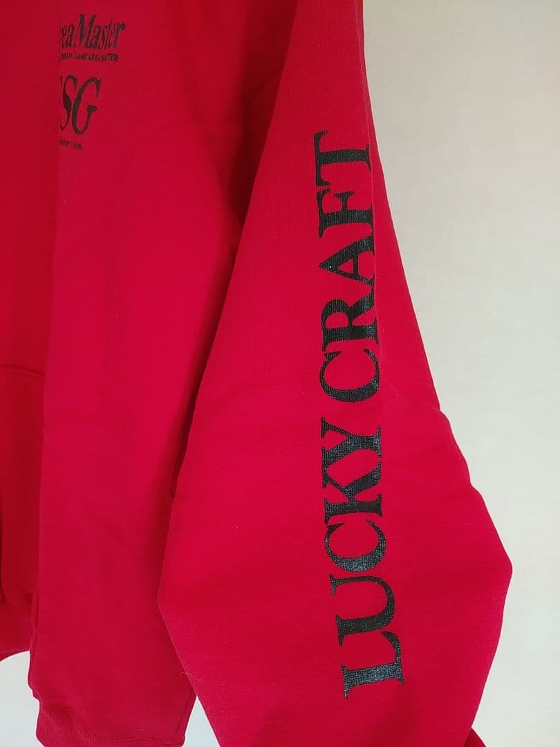 ラッキークラフト　パーカー　赤　サイズLL