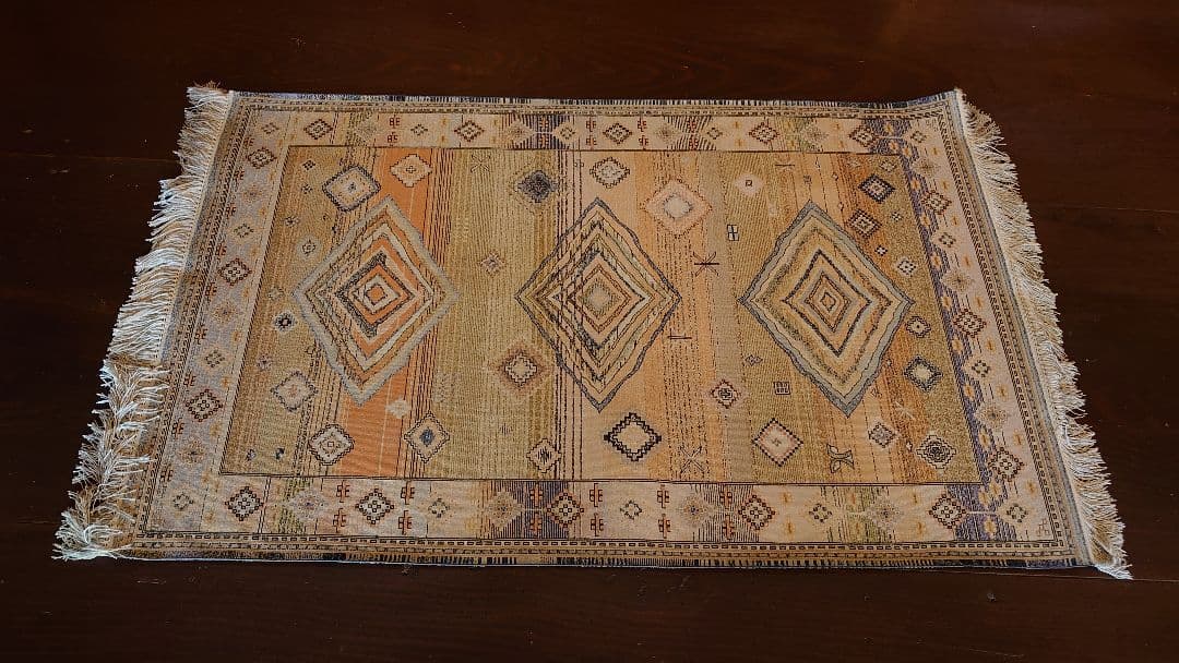 ペルシャ絨毯　緞通　ラグ　敷物　旧家　蔵出し　1枚