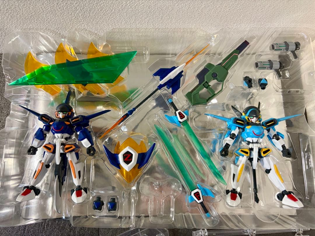 Zモード イカロス・ゼロ　イカロス・フォース　ダンボール戦機　LBX フィギュア