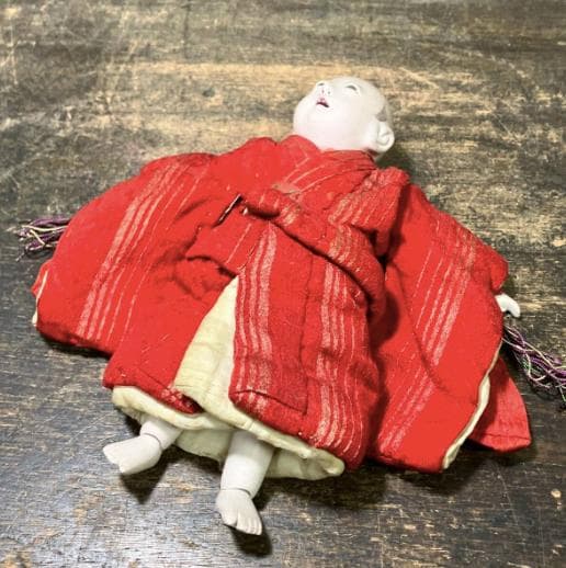 有職御人形司　初代伊藤久重の江戸のものと思われる抱き人形 難有り