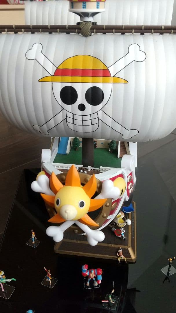 ワンピース 麦わら サニー号 フィギュア