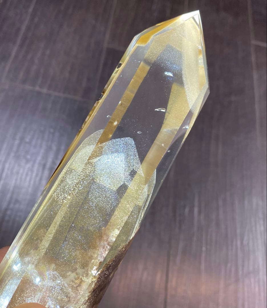 プラチナルチル入り☆ブラウン ファントム水晶ポイント　オールドストック