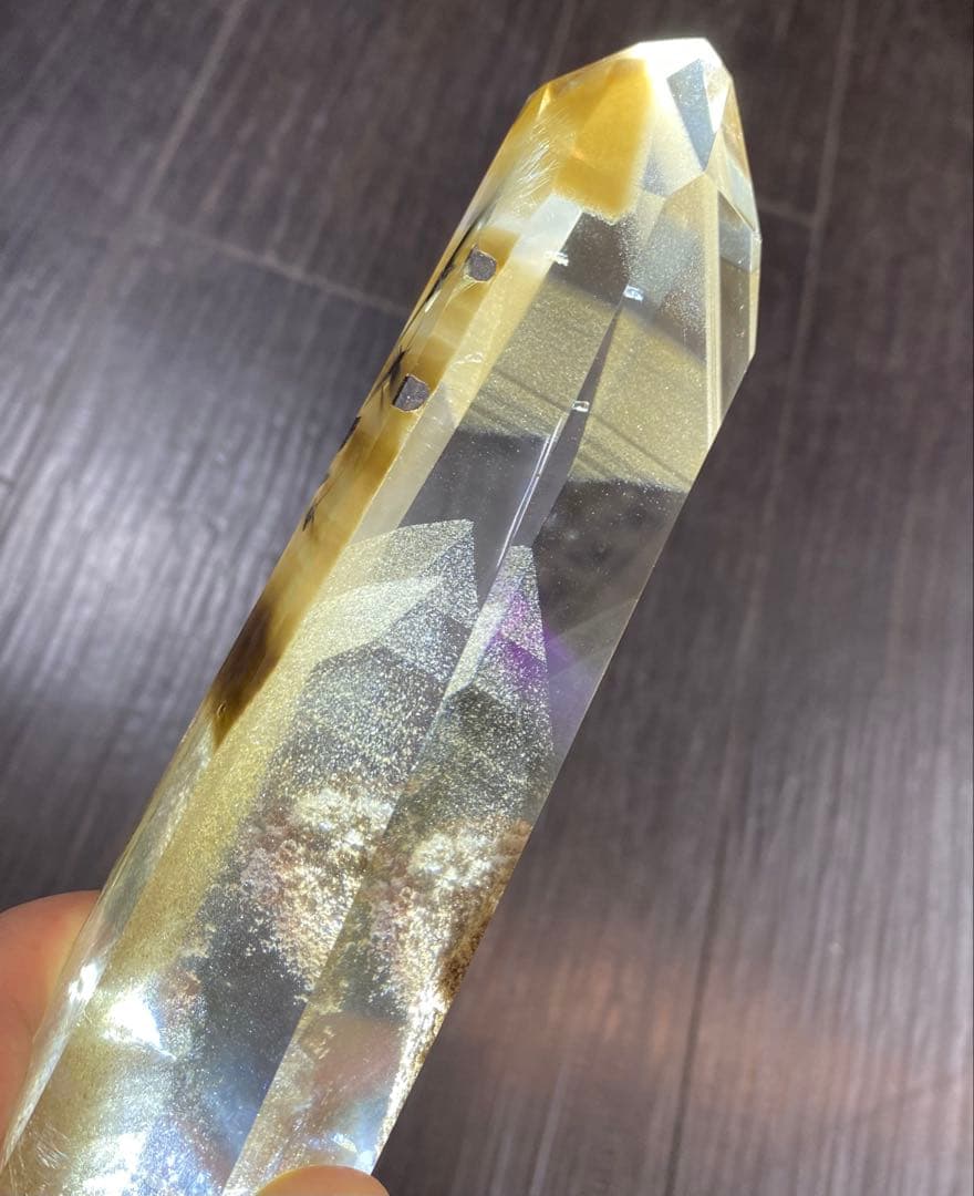 プラチナルチル入り☆ブラウン ファントム水晶ポイント　オールドストック