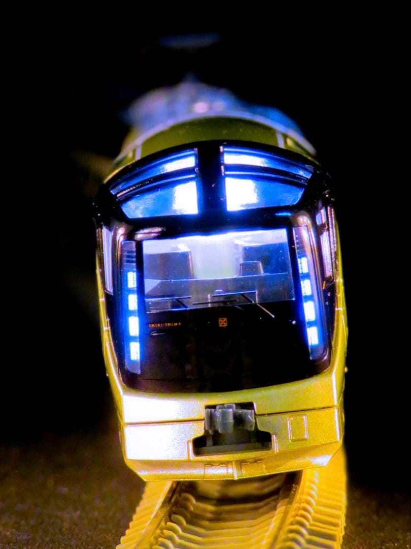 KATO E001形 TRAIN SUITE 四季島(室内灯取付済)【新品】