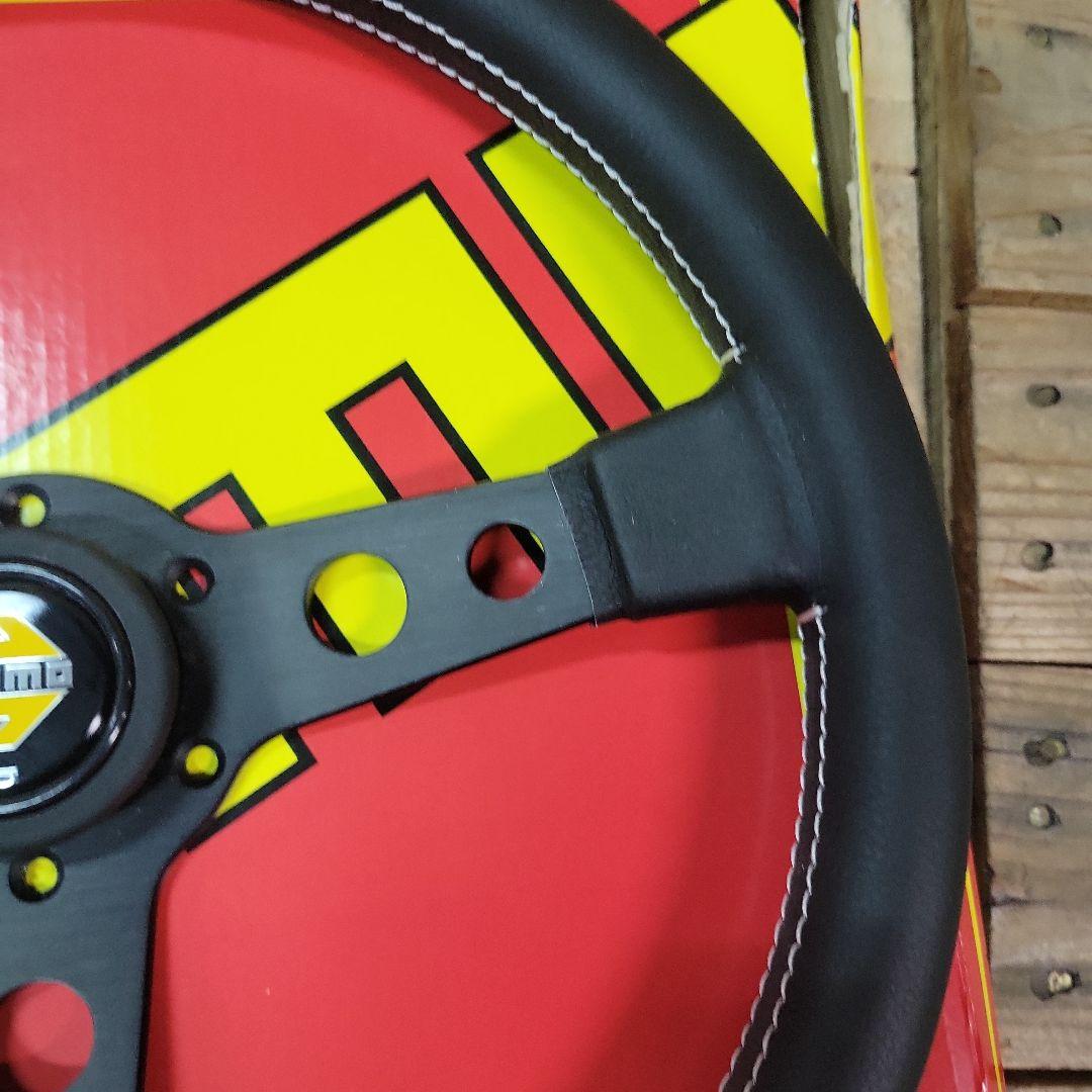 値下げMOMO プロトタイプ ステアリング 本体