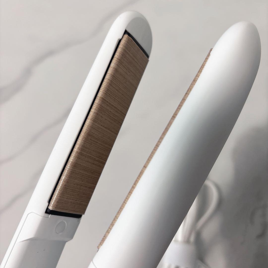 KINUJO ストレートヘアアイロン ホワイト　DS200 最新型