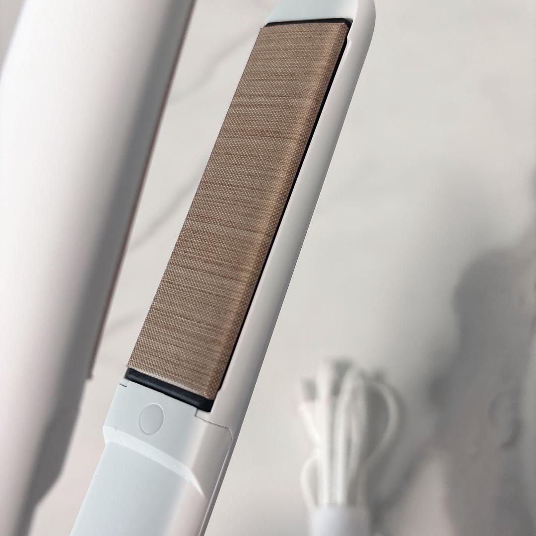 KINUJO ストレートヘアアイロン ホワイト　DS200 最新型