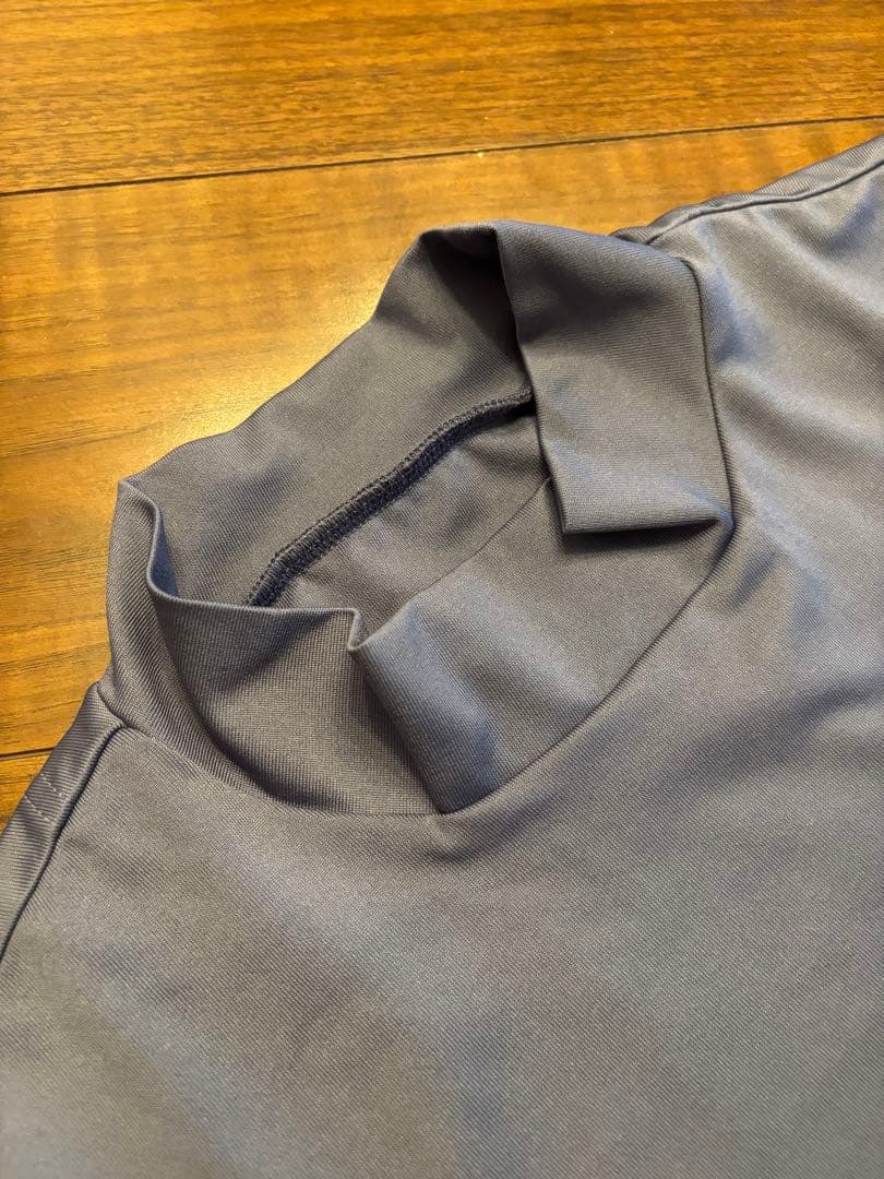 ブリーフィング　モックネックシャツ　Mサイズ　グレー　半袖　ミッドネックシャツ