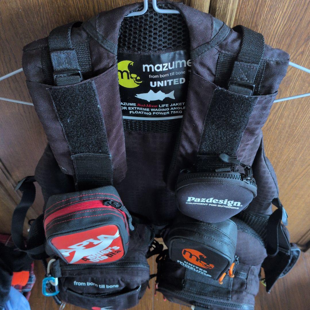 マズメ　レッドムーンライフジャケット美品 mazume