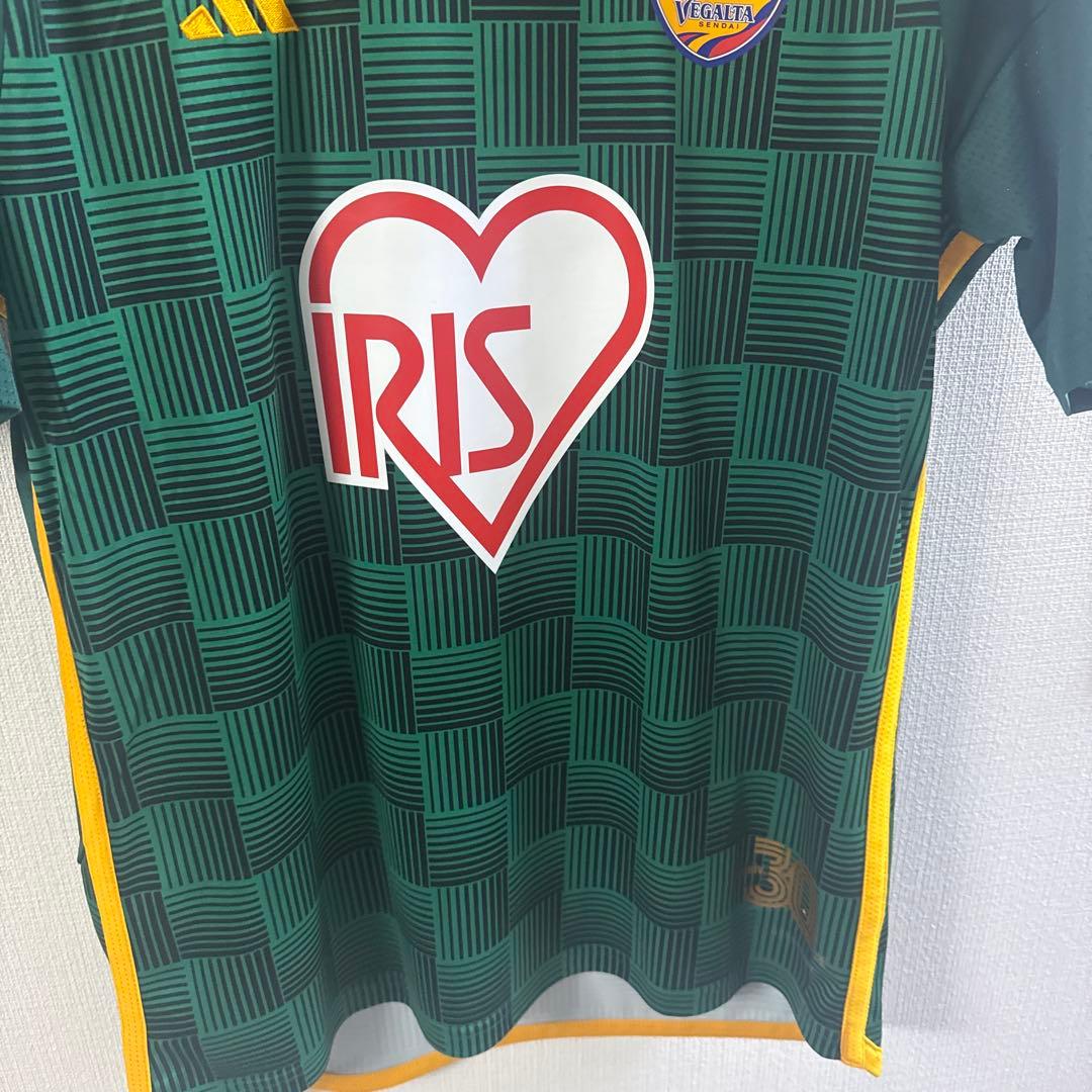 ベガルタ仙台　オーセンティックユニフォーム　限定モデル　正規品