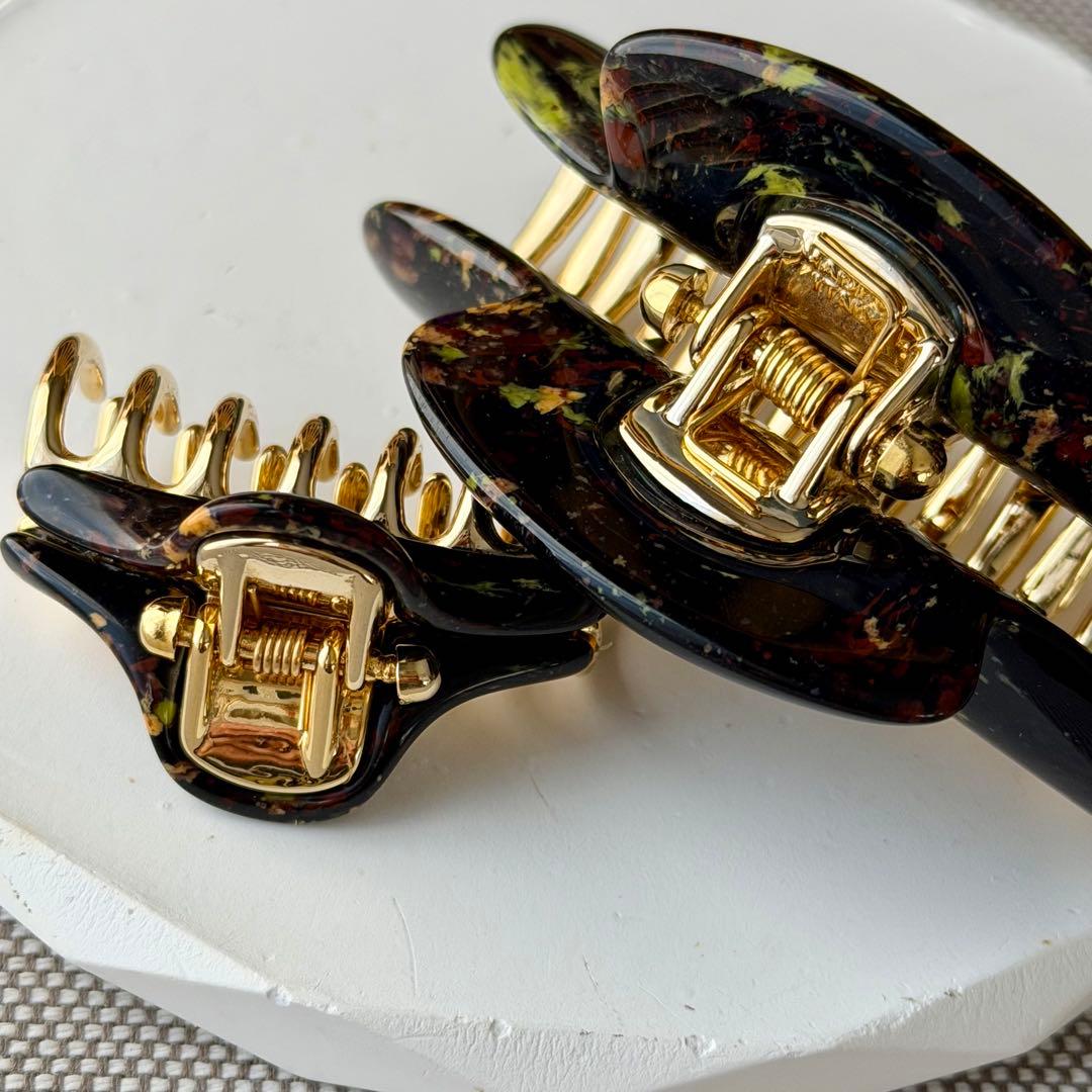 【美品】ほぼ未使用　acca ヘアクリップ 2個セット