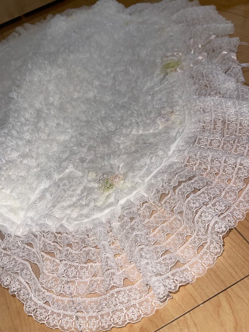 さえら、ヒスクローネの豪華レースマット