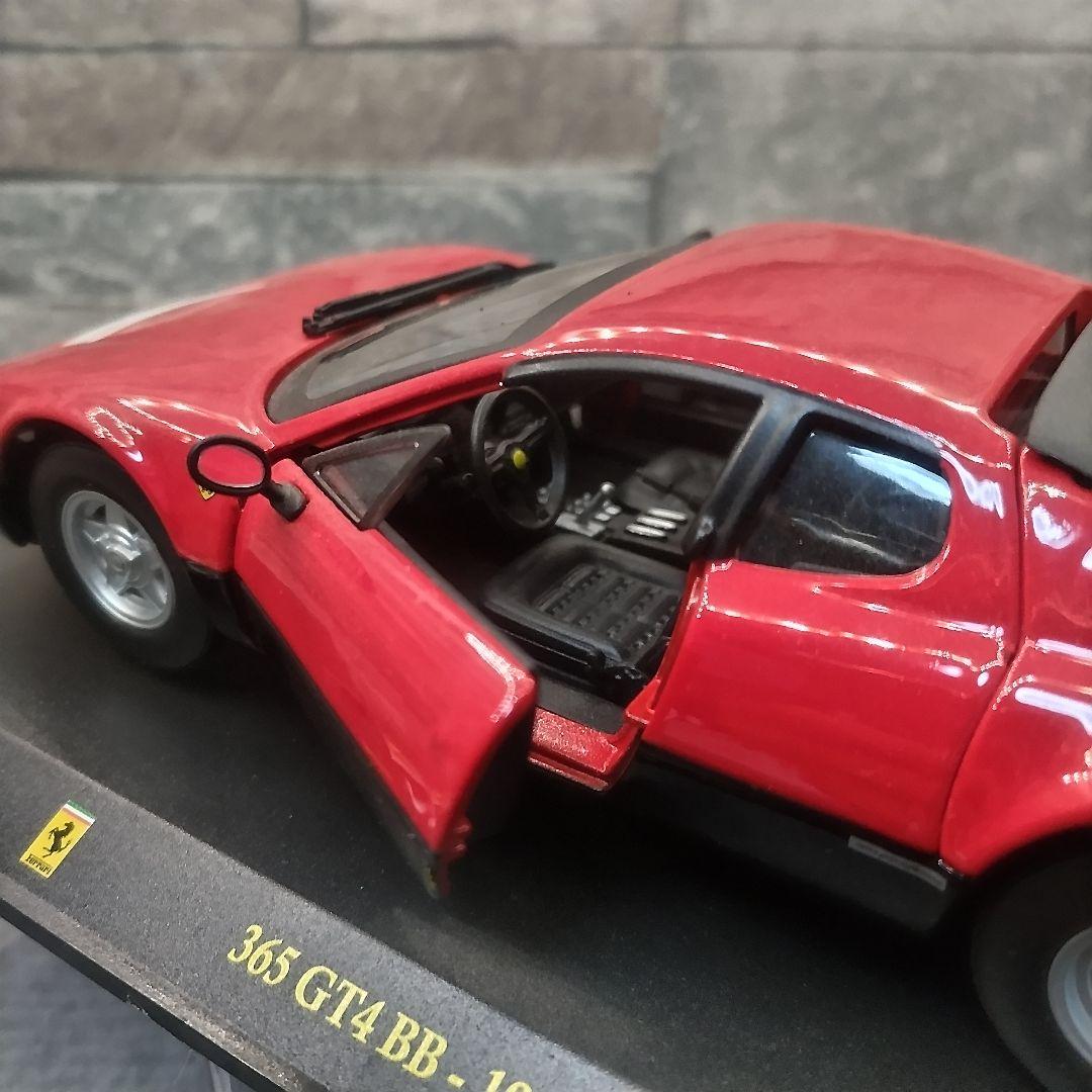 Ferrari 365 GT4 BB ミニカー 1/24 レッド