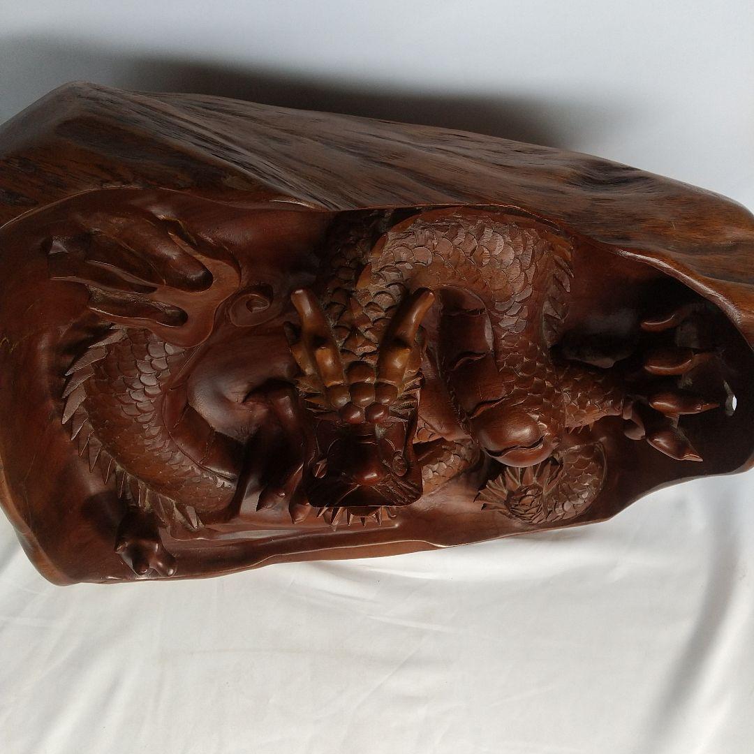 木彫　龍　ドラゴン　高さ約30cm　横幅約39cm　ヒビあり