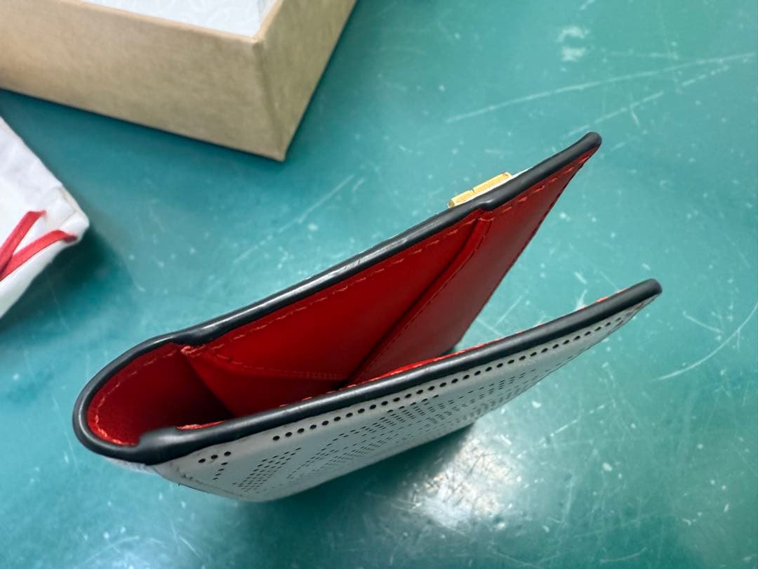 Christian Louboutin 名刺入れ ホワイト