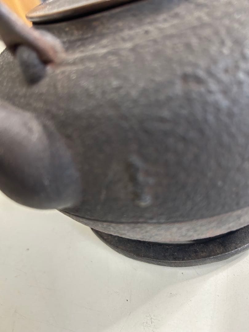 に*く様 鋳鉄製黒丸型鉄瓶　急須