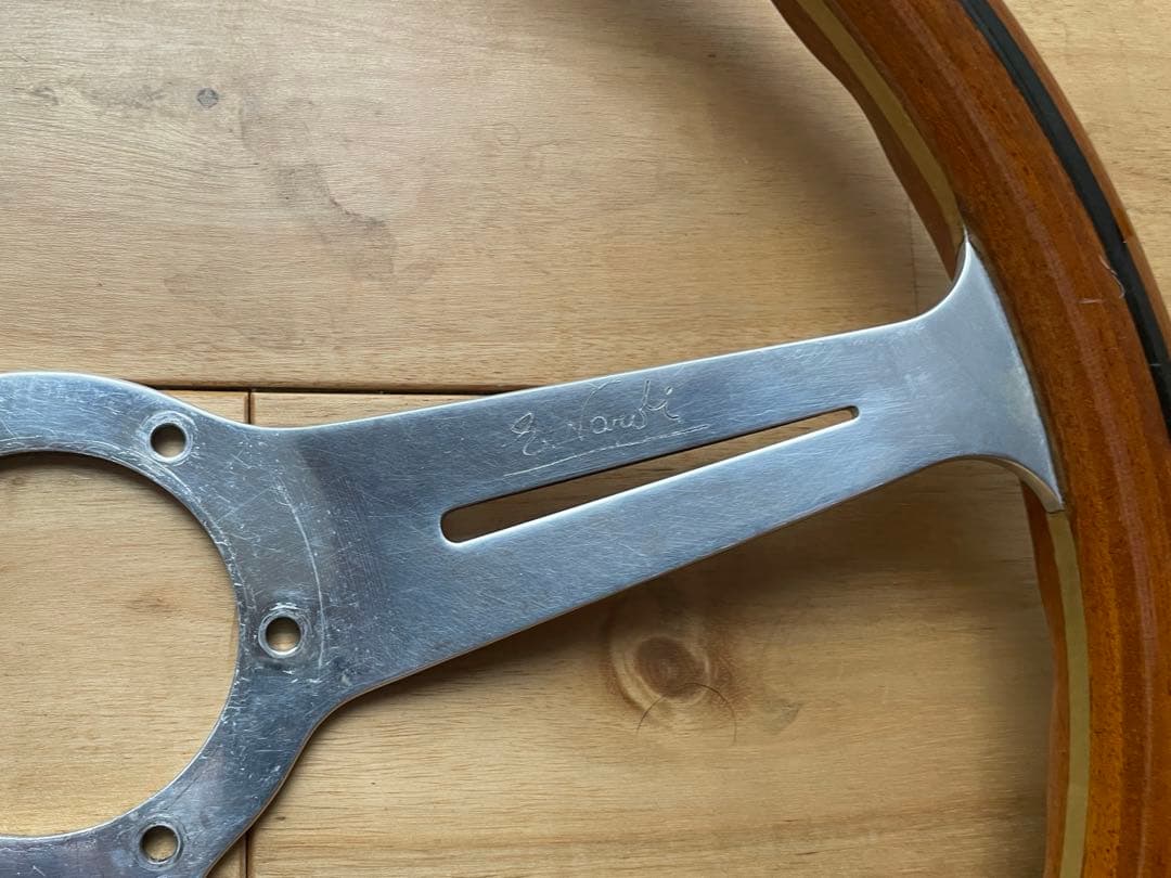 ナルディ　NARDI CLASSIC ウッド/ポリッシュスポーク36.5 美品