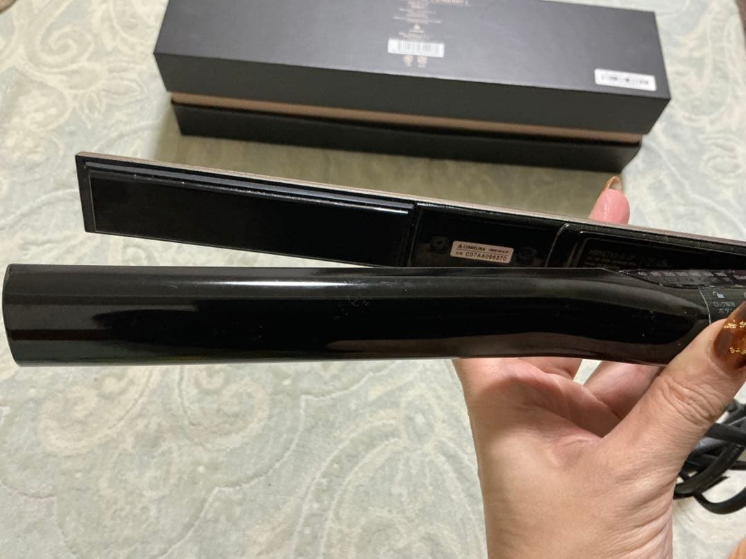 【美品・正規品】ヘアビューロン4D Plus ストレート 5回使用 箱/保証書有