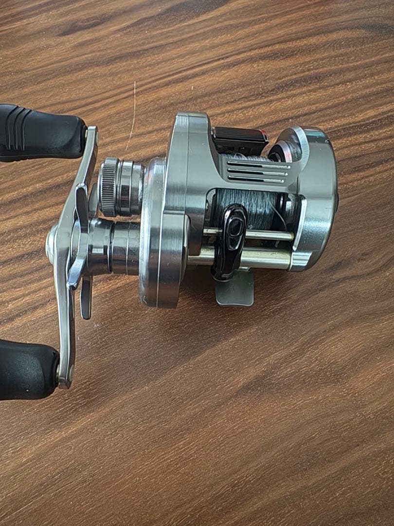 リール SHIMANO CALCUTTA CONQUEST DC100HG