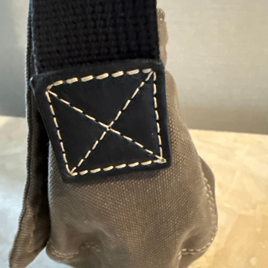 ヴィヴィアン　カーキ