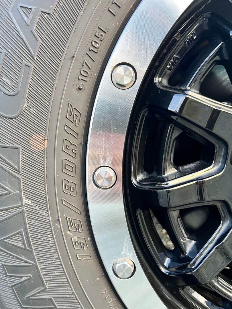 メンマ　ハイエース　essex 15インチ ホイールセット