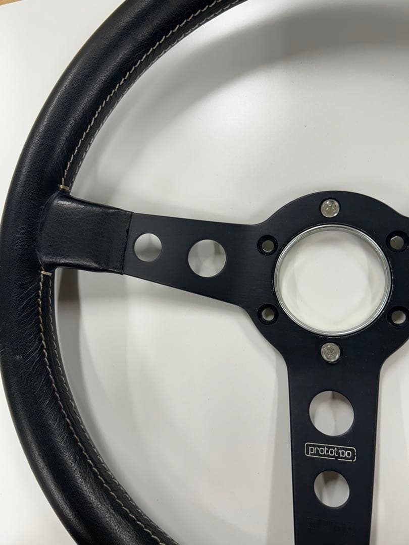 美品MOMO Prototipo ステアリング 35パイ　希少　90年代