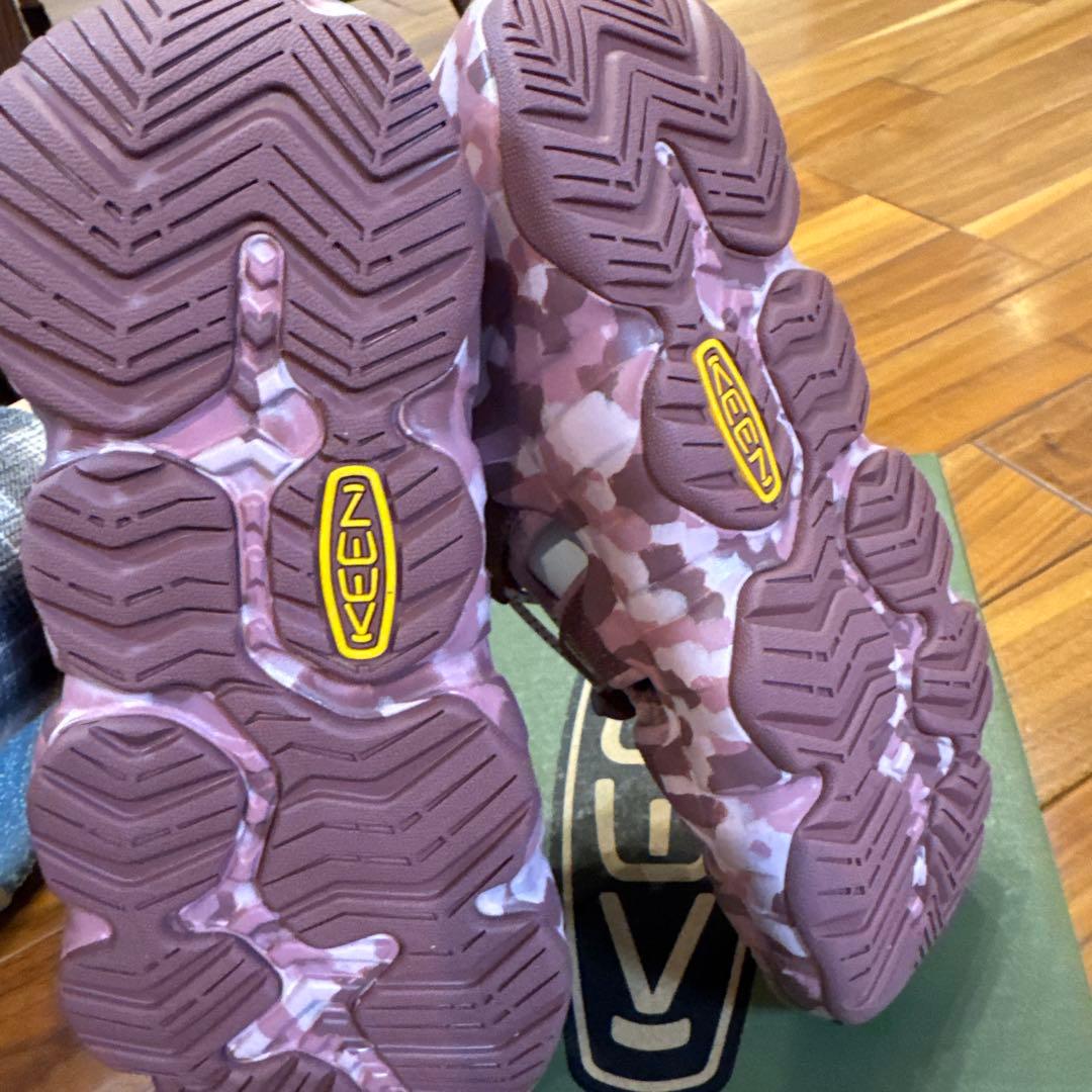 keen ピンク24.5hyperport h2 ハイパーポートエイチツー未使用