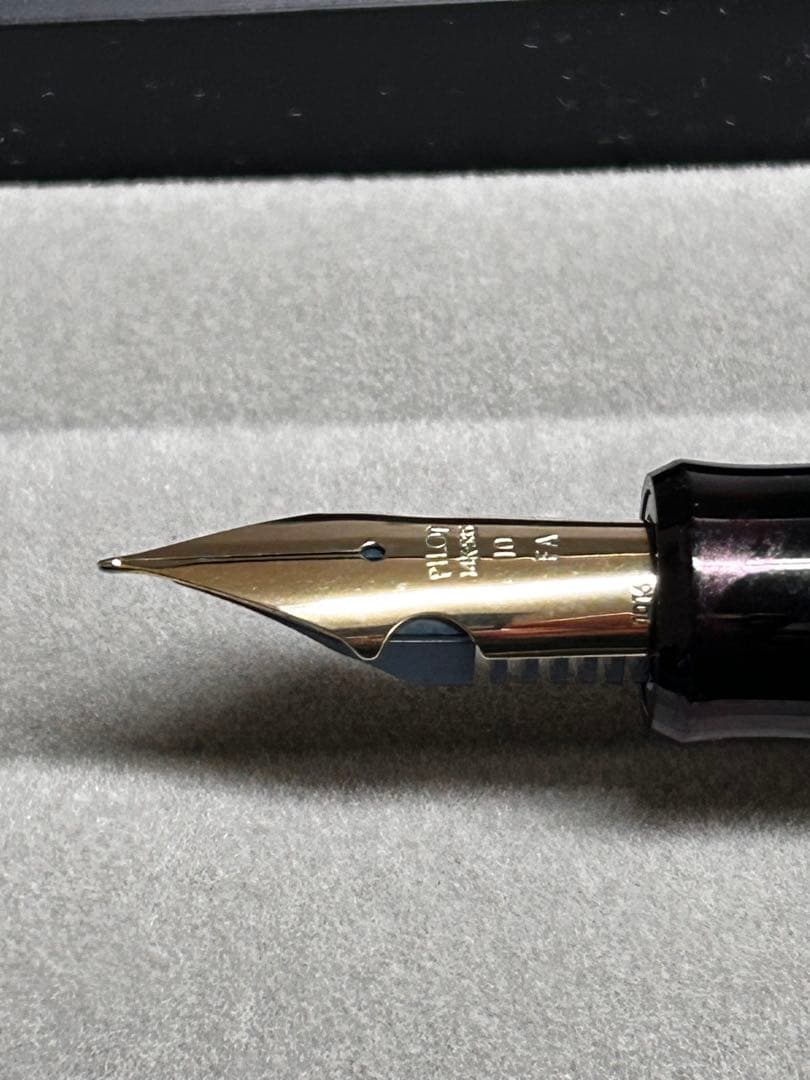 CUSTOM 742 ブラック 万年筆 14K 10号 F