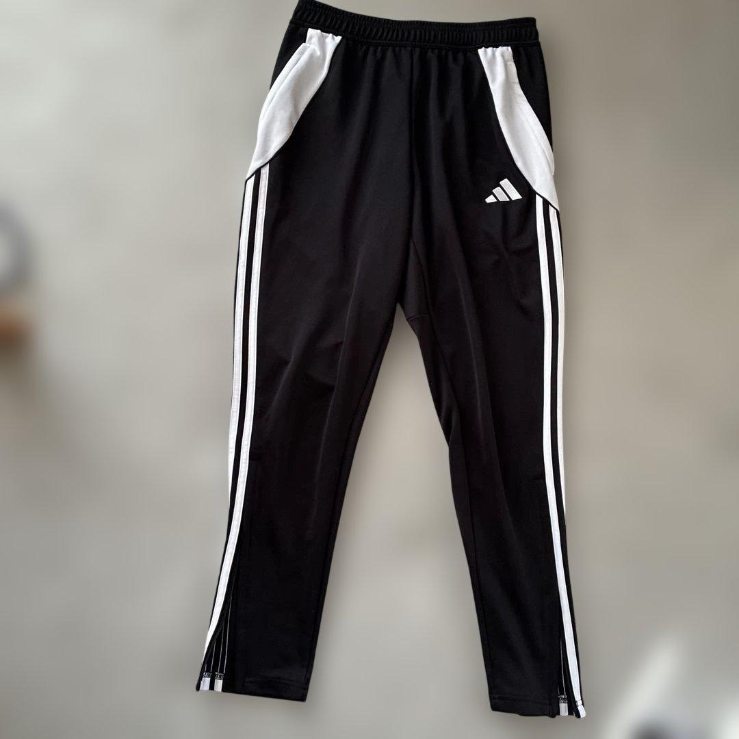 【未使用に近い】adidas ジャージ　上下　M