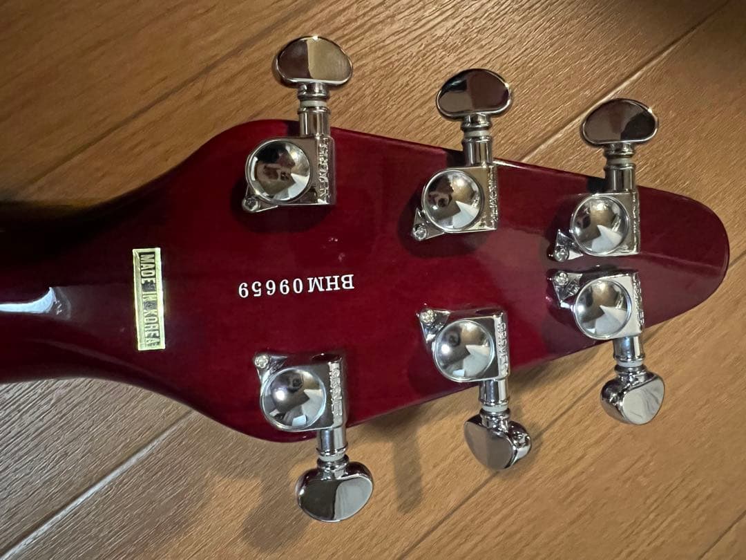 Brian May Signature Guitar レッド