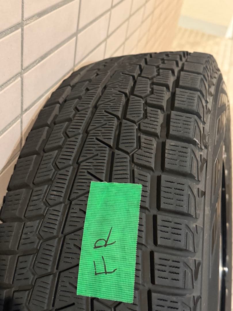 デリカ用 YOKOHAMAスタッドレス225/70R16 ホイール付4本