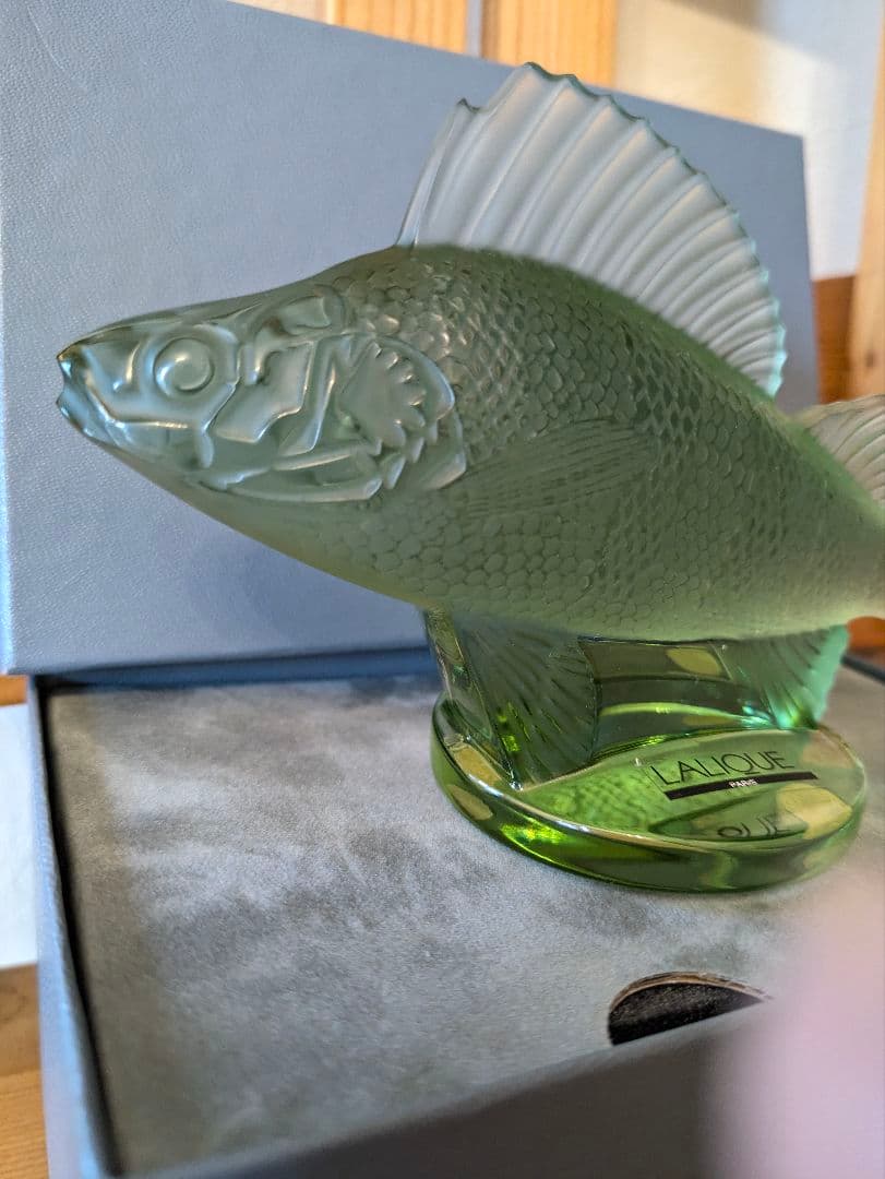 LALIQUE ラリック　魚の彫刻 緑色 ペパーウェイト　約15cm