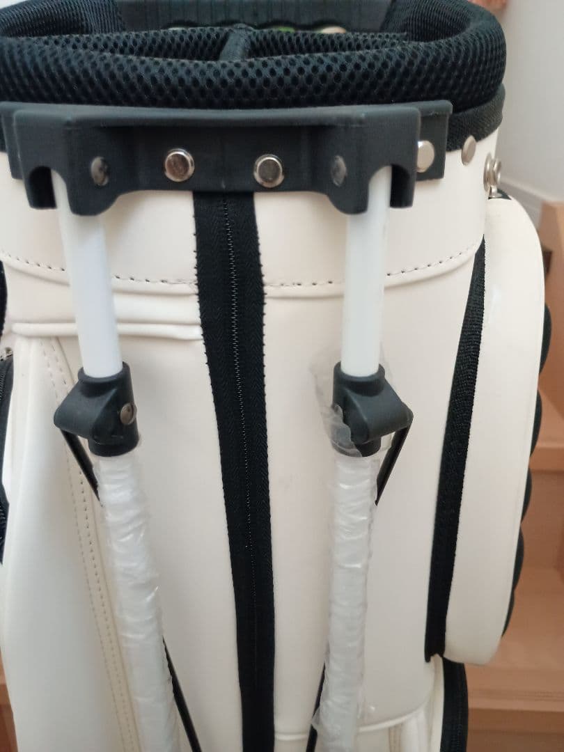 PRGR ホワイト キャディバッグ ヘッドカバー付き