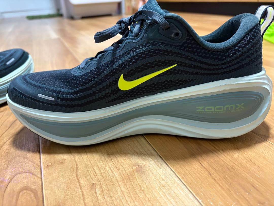 美品オススメです。NIKE ポメロプラス　メンズ27.5cm