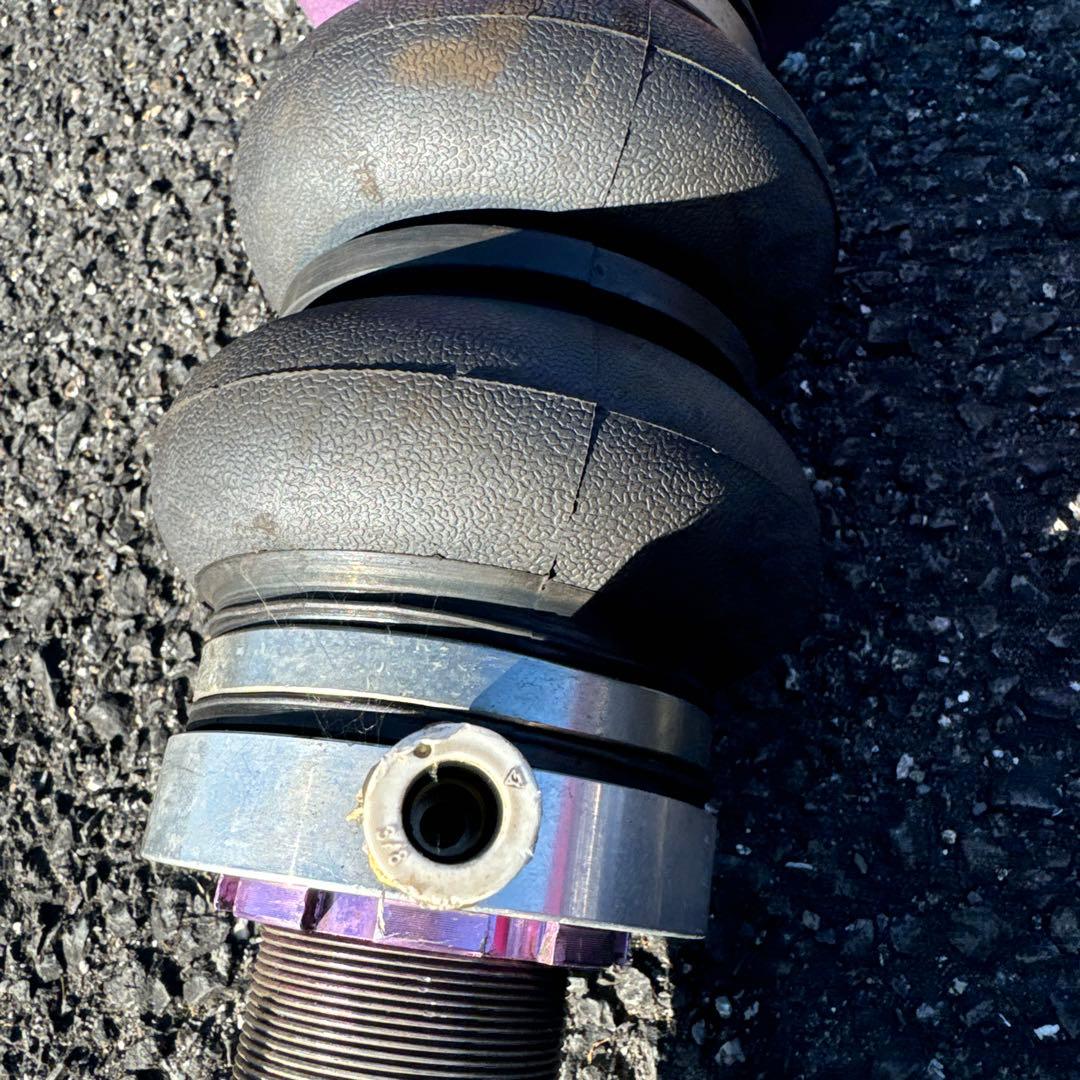 30プリウスエアサス、フロントエアバッグほぼ新品