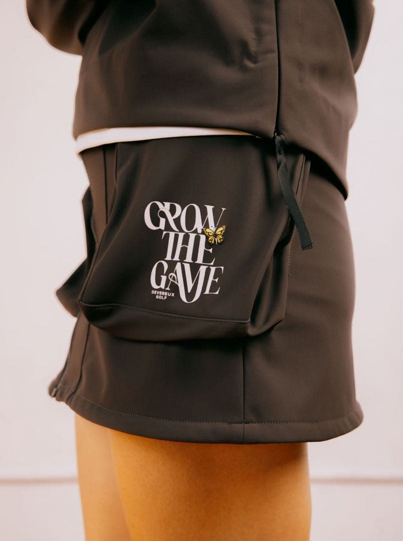 DEVEREUX GOLF（デヴァローゴルフ）フロントジップスカート チャコール