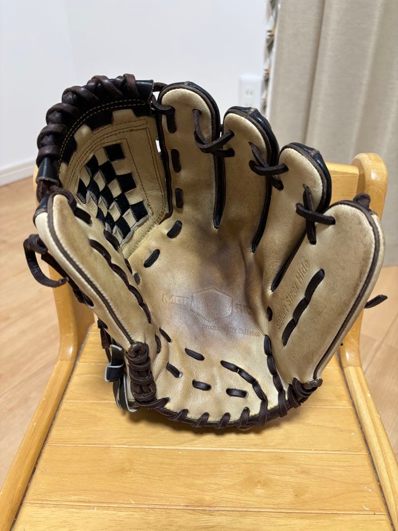 m*p様 ベイスボルメトリクス　軟式グラブ