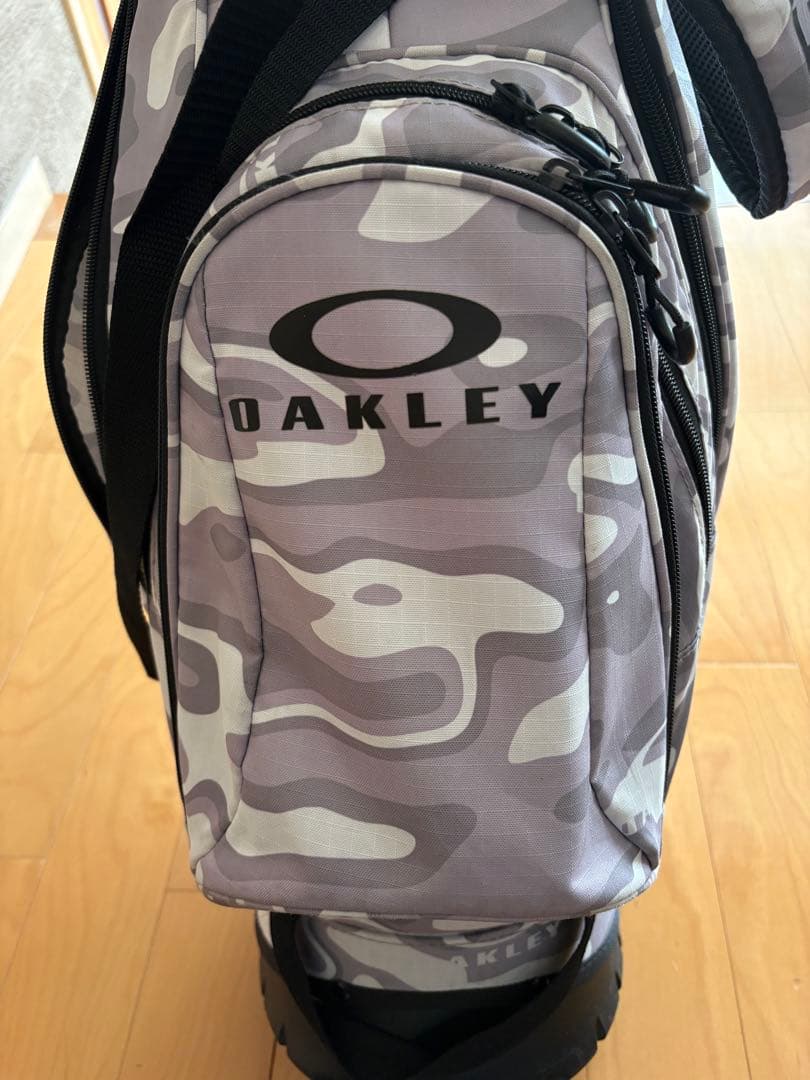 OAKLEY 迷彩柄 スタンド•キャディバッグ