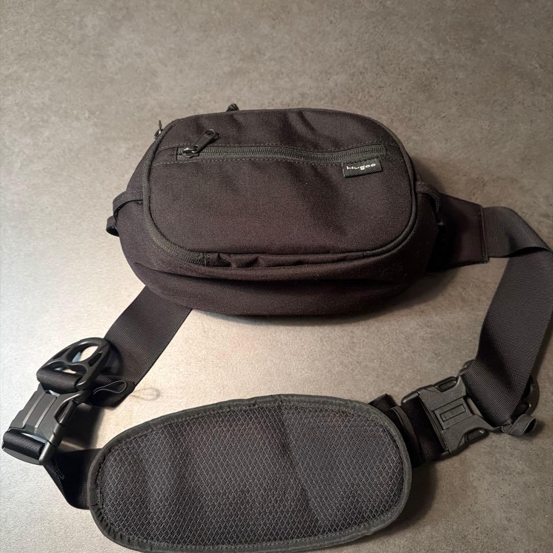 【あお】Hugoo ヒップシート　ブラック×イエロー　ハグー 箱無し