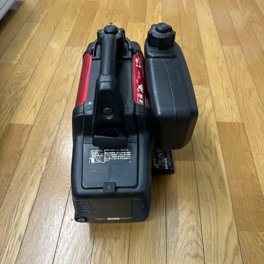 ぽ*ん様 ホンダ　インバーター発電機　EX300 サブタンク　カバー付き