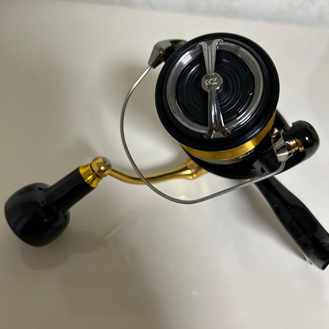 ダイワ　23レガリス LT3000-CXH ゴメクサスカスタム