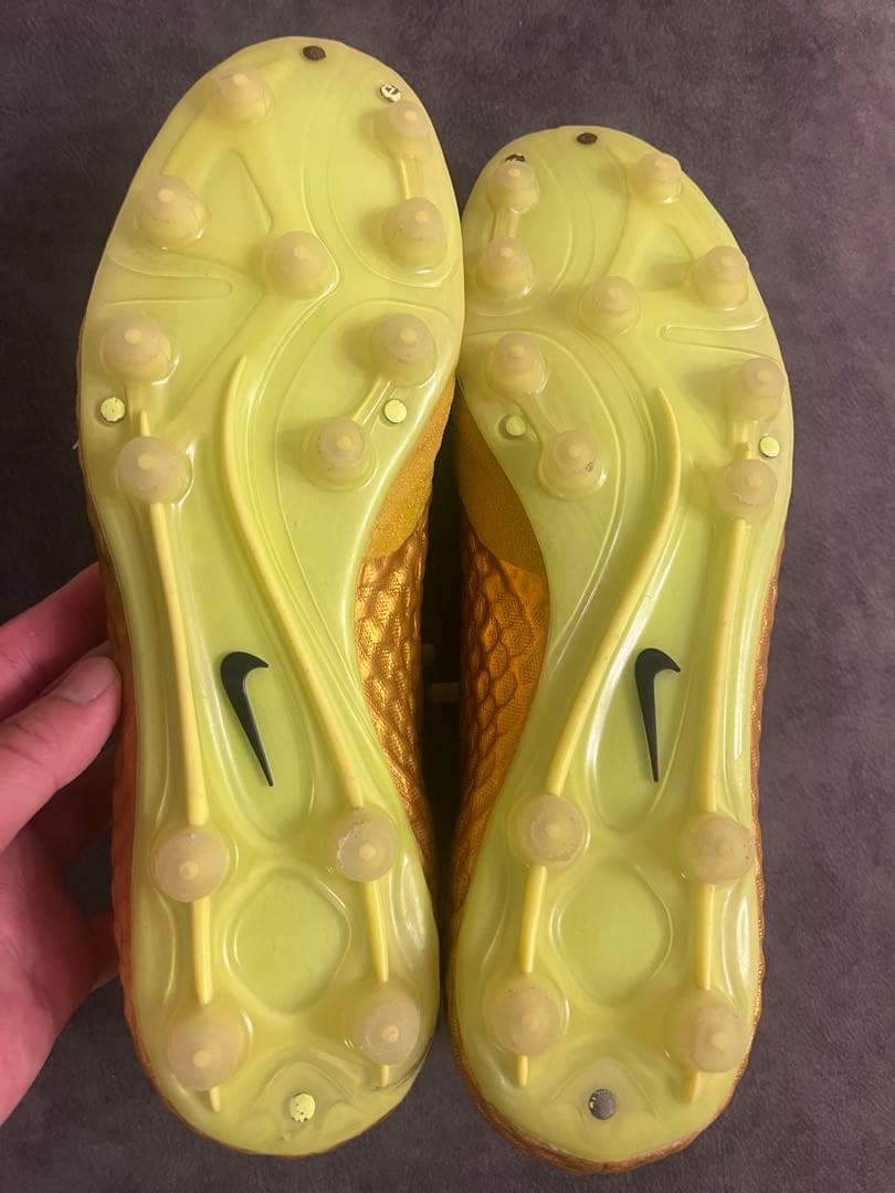 ナイキ ハイパーヴェノム ファントム PREM HG-E