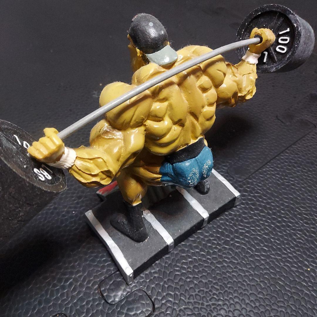 スクワット　フィギュア　ボディビル　ムキムキ