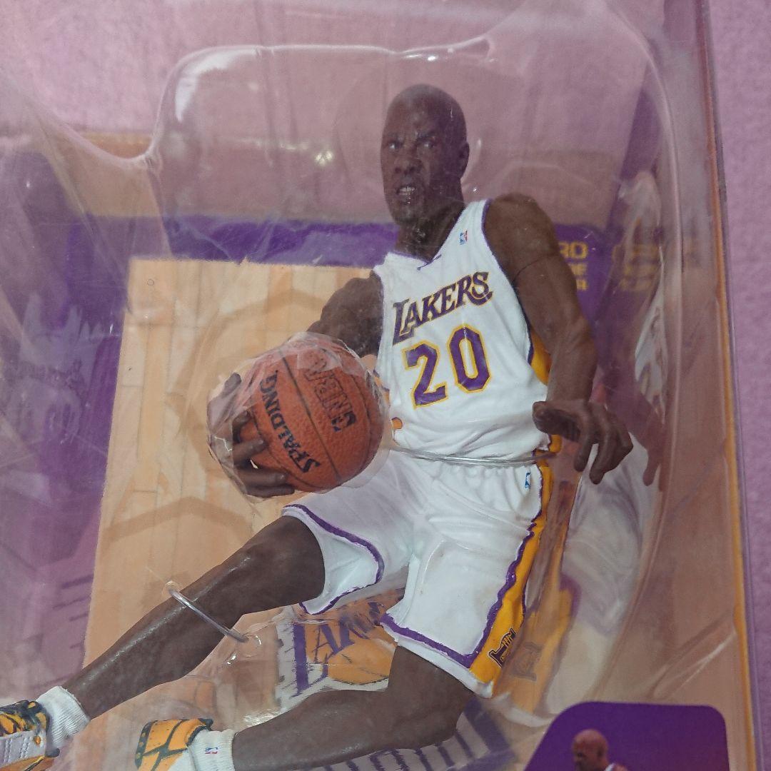 NBA ゲーリー・ペイント(レイカーズ)フィギュア