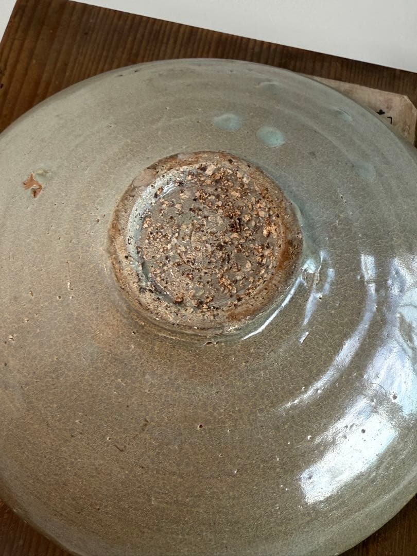 古代　高麗青磁　白泥象嵌　木箱付　直径18.8㎝