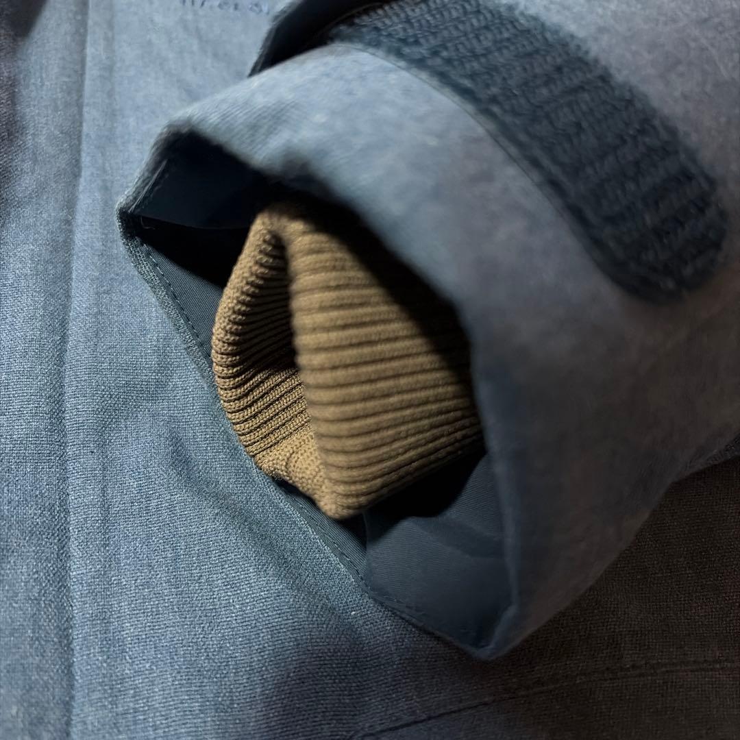 【ほぼ未使用】ホグロフス　シルヤンパーカー　XSサイズ（日本S〜M相当）