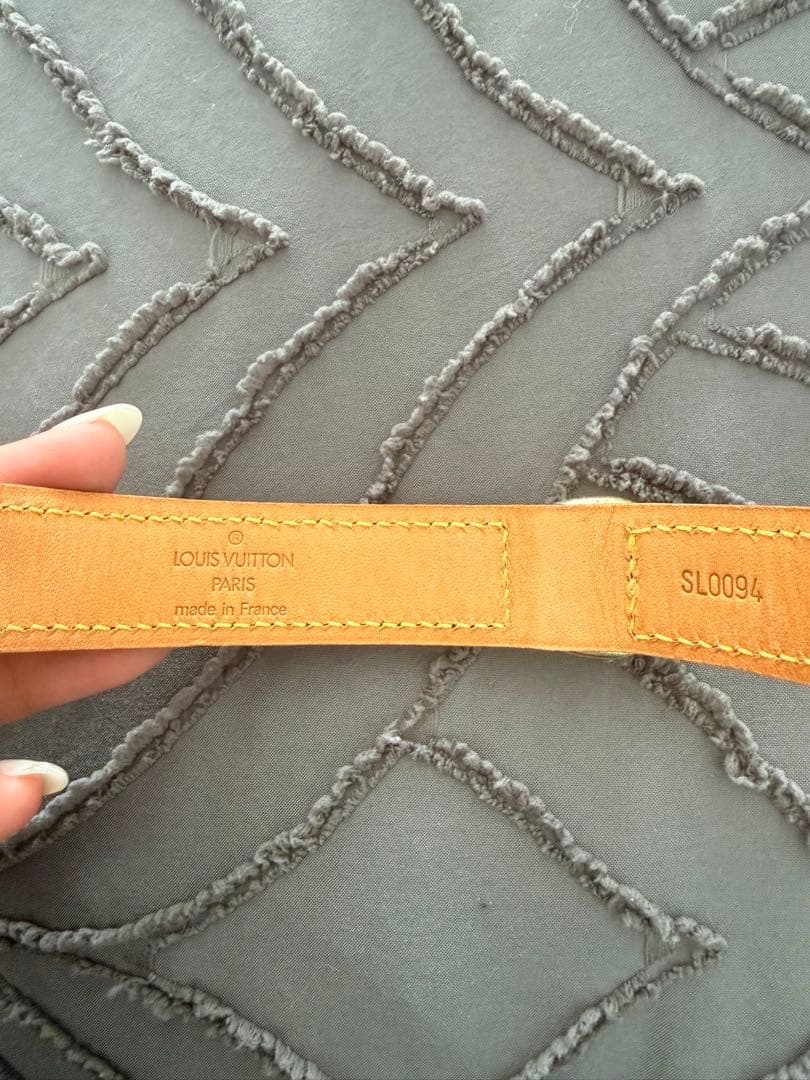 正規品　ルイ・ヴィトン モノグラム レザー首輪